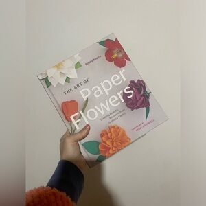 The Art of Paper Flowers Book